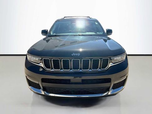 Used 2021 Jeep Grand Cherokee L Limited AWD/4WD image 2