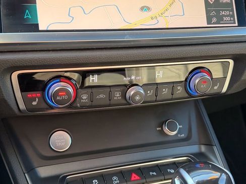 Used 2019 Audi Q3 2.0T Prestige image 20