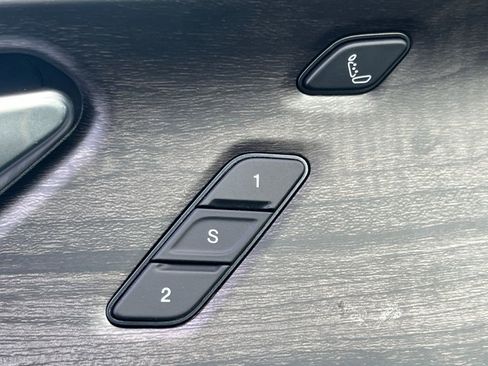 New 2025 Jeep Grand Cherokee L Overland w/ Luxury Tech Group IV image 18