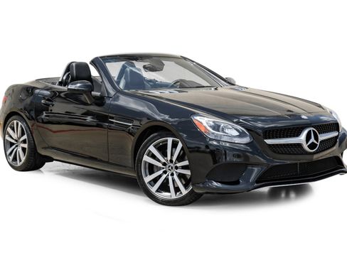 Used 2017 Mercedes-Benz SLC 300 image 6