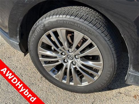 Used 2021 Toyota Venza Limited w/ Advanced Technology Package image 10