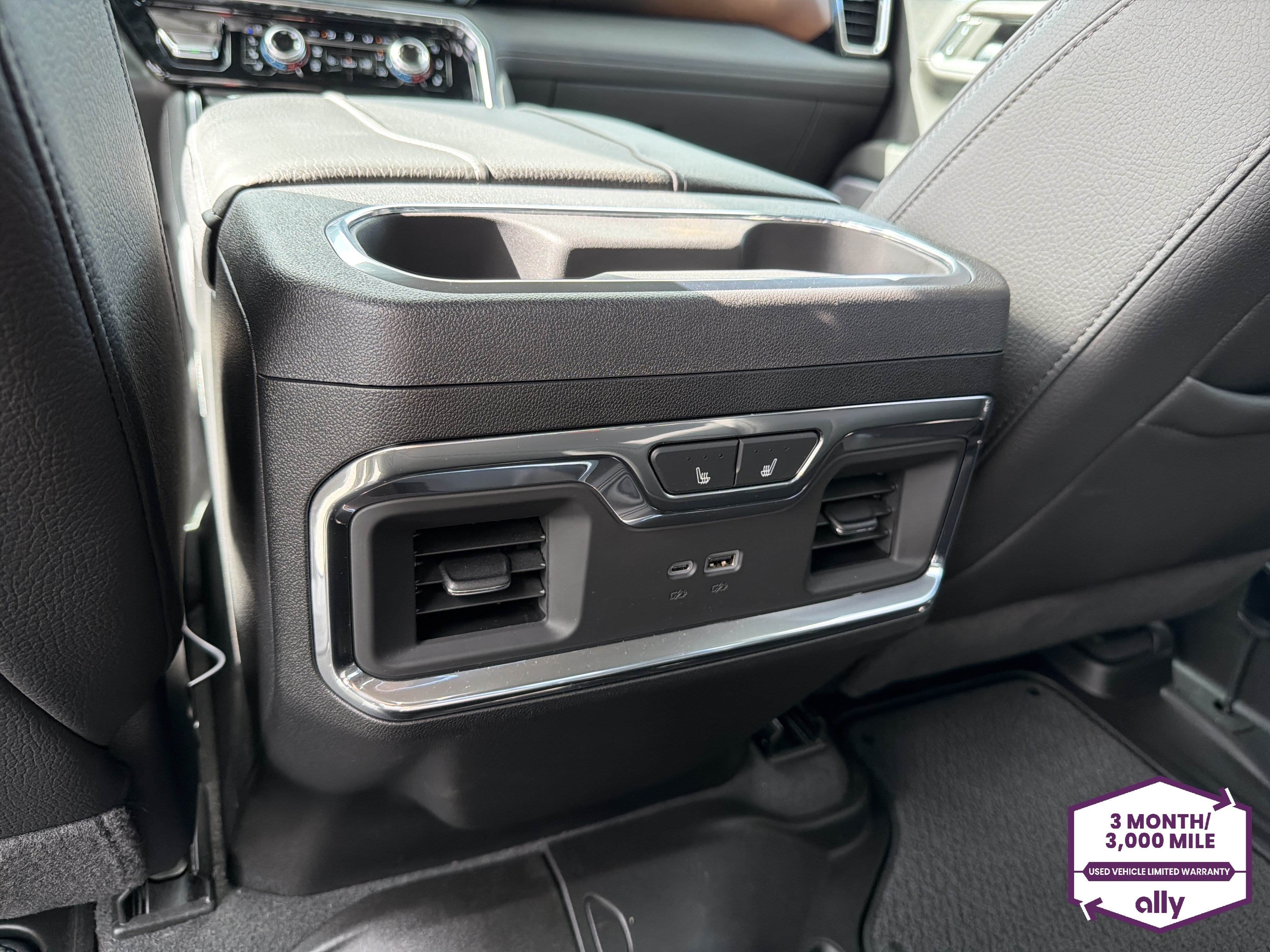 Used 2024 GMC Sierra 1500 Denali AWD/4WD image 13