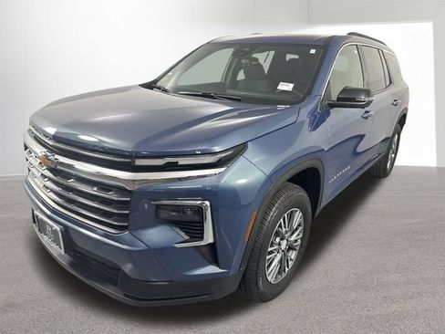 Used 2024 Chevrolet Traverse LT w/ LPO, Floor Liner Package FWD image 24