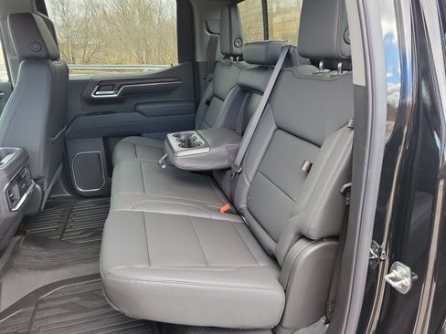 New 2026 GMC Sierra 1500 SLT w/ SLT Premium Plus Package image 28