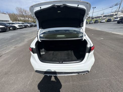 Used 2022 Toyota Corolla SE image 17