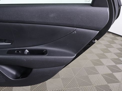 Used 2024 Hyundai Elantra SEL FWD image 22