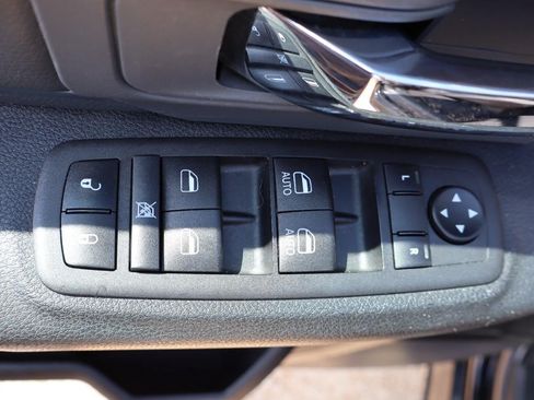 Used 2024 RAM 1500 Classic SLT AWD/4WD image 12