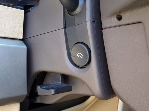 Used 2013 Ford F150 Lariat w/ Luxury Equipment Group image 49