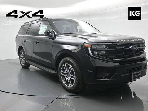 New 2025 Ford Expedition Active image 1