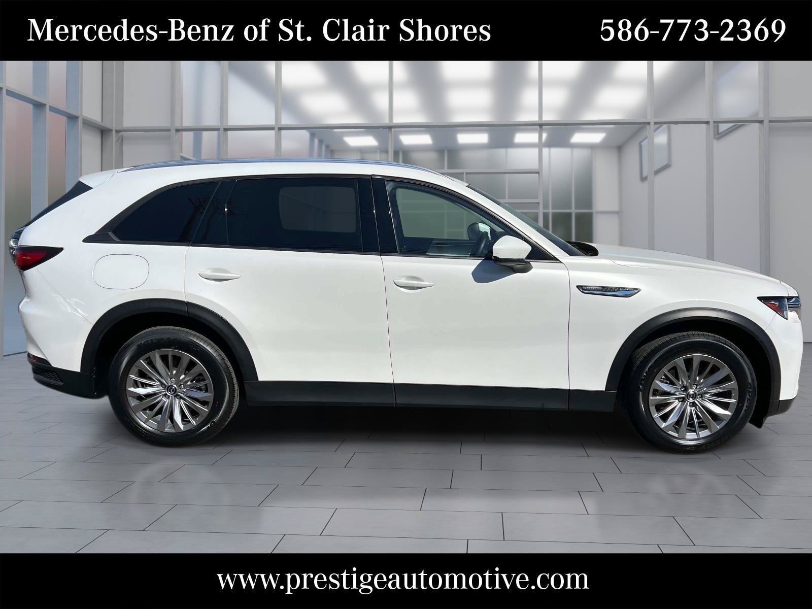 Used 2024 MAZDA CX-90 Plug-In Hybrid w/ Preferred AWD/4WD image 7