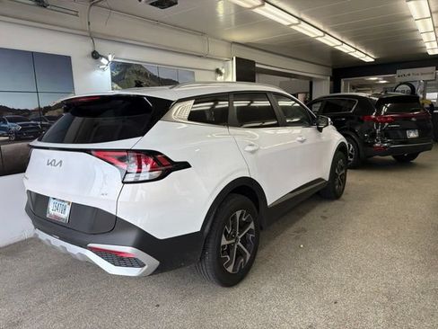 Certified 2025 Kia Sportage EX AWD/4WD image 5
