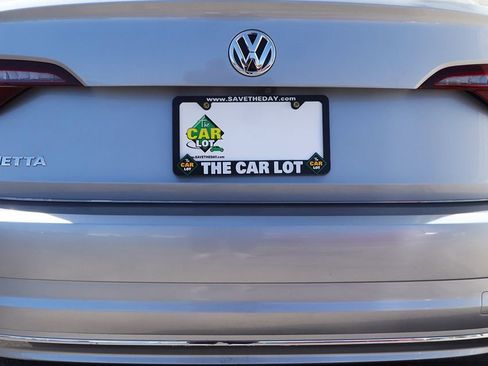 Used 2019 Volkswagen Jetta SE image 21