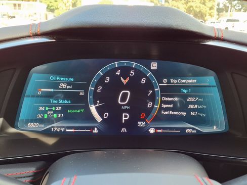 Used 2025 Chevrolet Corvette Z06 RWD image 23