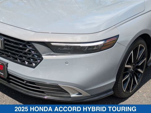 Used 2025 Honda Accord Touring image 10