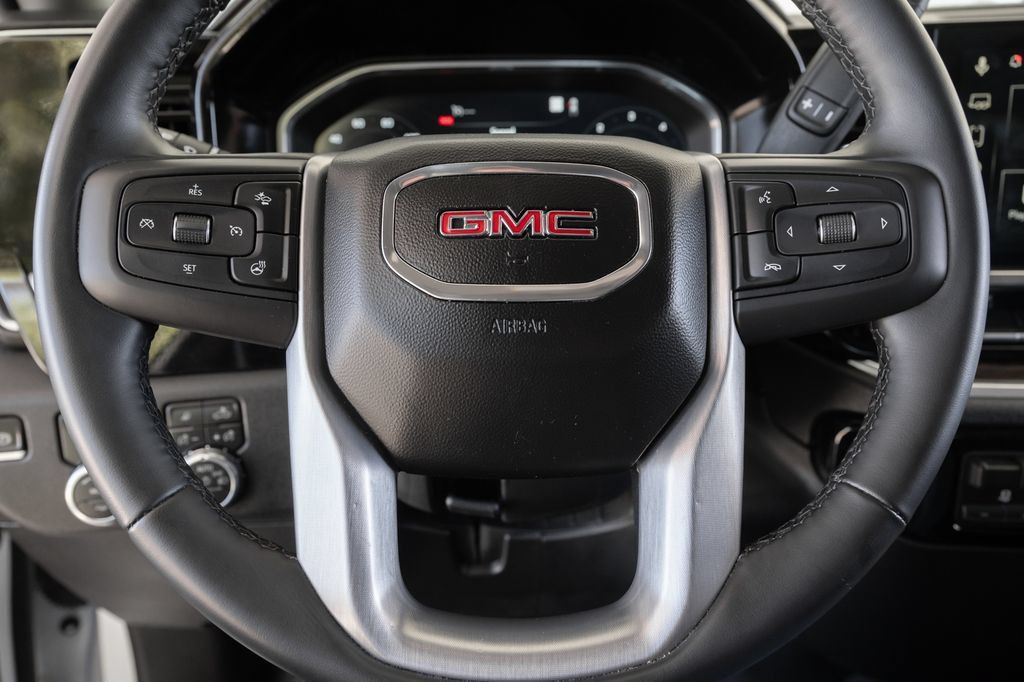 Used 2026 GMC Sierra 1500 SLT RWD image 25