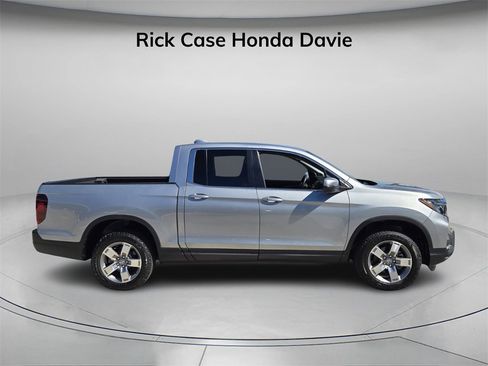 Used 2025 Honda Ridgeline RTL image 3