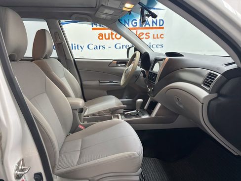Used 2013 Subaru Forester 2.5X Premium AWD/4WD image 18