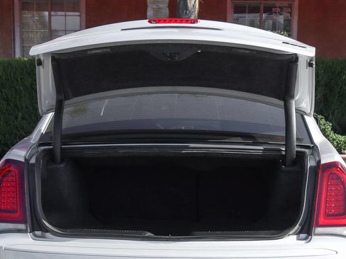 Used 2023 Chrysler 300 Touring w/ Sport Appearance Package RWD image 8