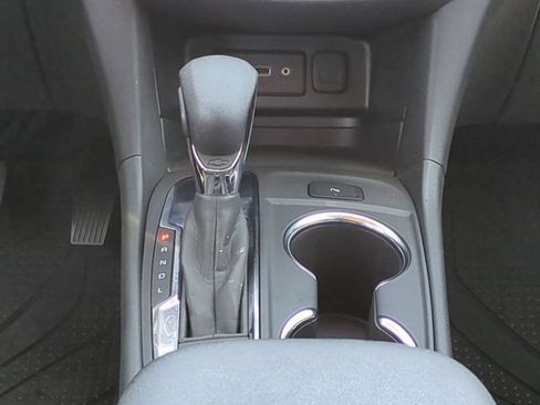 Used 2024 Chevrolet Equinox LT w/ LPO, Floor Liner Package FWD image 21
