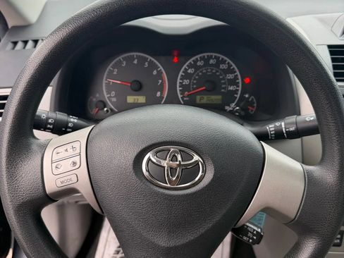 Used 2013 Toyota Corolla LE Special Edition image 15