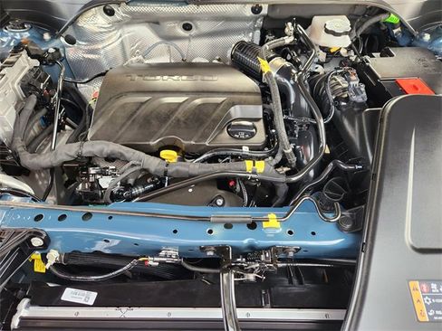 Used 2024 Buick Envista Sport Touring w/ Experience Buick Package image 31