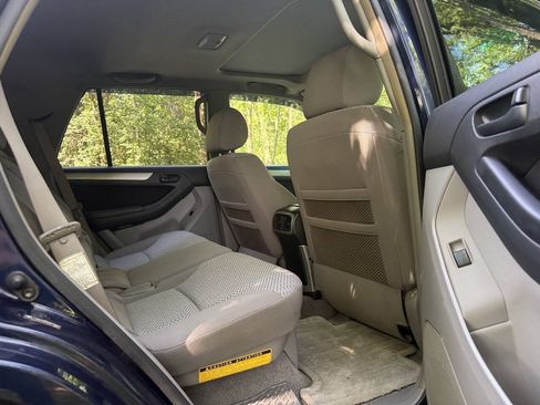 Used 2006 Toyota 4Runner SR5 AWD/4WD image 82