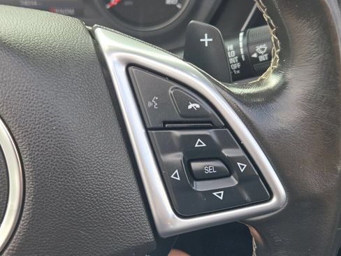 Used 2020 Chevrolet Camaro LT RWD image 29