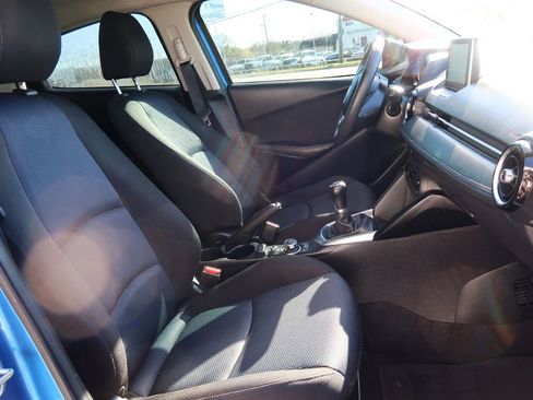 Used 2016 Scion iA image 9