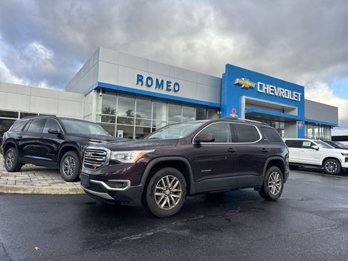 Used 2018 GMC Acadia SLE w/ LPO, Floor Liner Package image 1