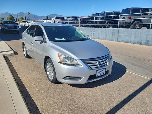 Used 2015 Nissan Sentra SV FWD image 9