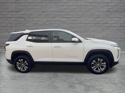 Used 2026 Chevrolet Equinox LT AWD/4WD image 14