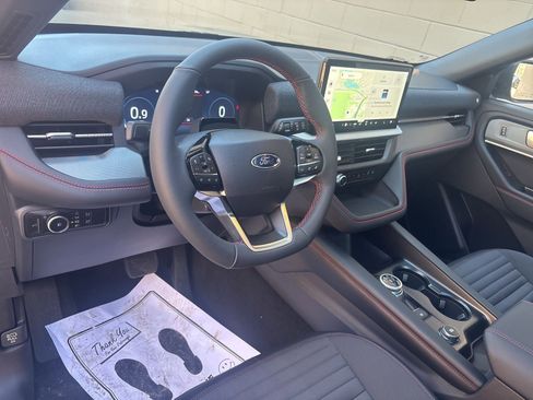 New 2026 Ford Explorer ST-Line w/ ST-Line Street Pack image 11