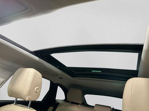Used 2018 Jaguar F-PACE Premium AWD/4WD image 37