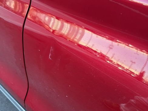 Used 2020 Ford Explorer XLT w/ Equipment Group 202A image 6