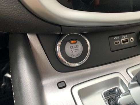 Used 2019 Nissan Murano SV AWD/4WD image 20