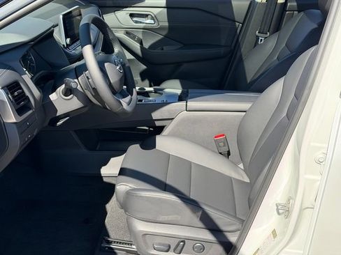 New 2026 Nissan Rogue SV FWD image 21