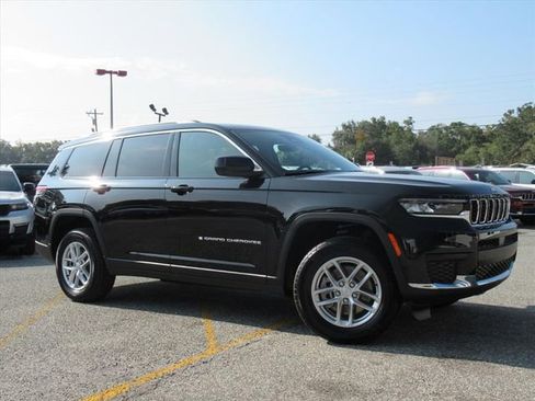 New 2025 Jeep Grand Cherokee L Laredo w/ Luxury Tech Group I image 2