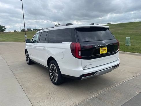 New 2026 Ford Expedition Max Platinum w/ Driver's Package AWD/4WD image 5