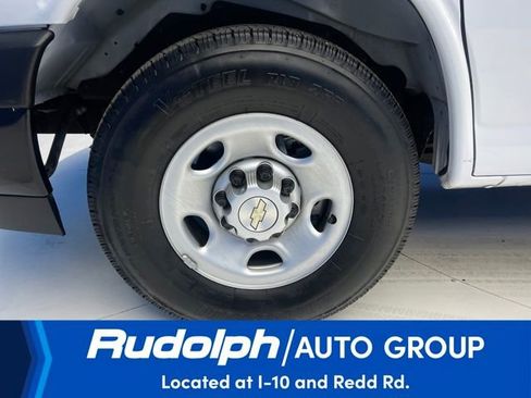 Used 2023 Chevrolet Express 3500 LS image 27
