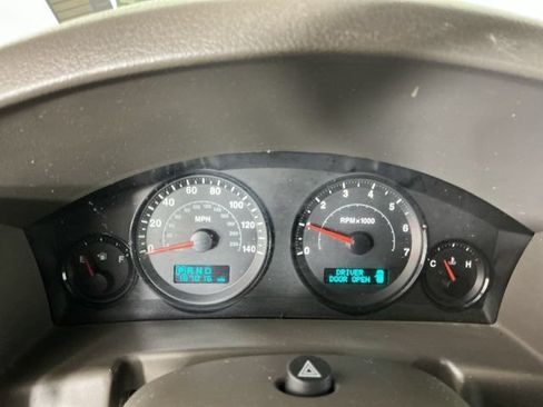 Used 2007 Jeep Commander Sport AWD/4WD image 16