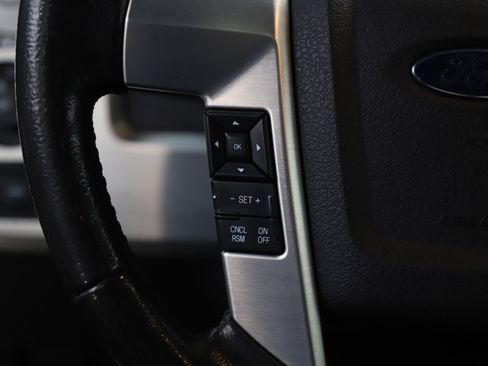 Used 2013 Ford F150 Platinum image 18