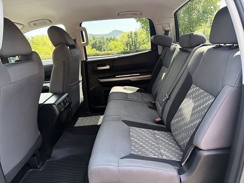Used 2018 Toyota Tundra SR5 w/ TRD Off Road Package AWD/4WD image 20
