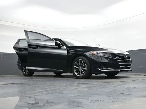 Used 2021 Honda Accord EX-L image 43