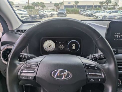 Used 2022 Hyundai Kona Limited FWD image 30