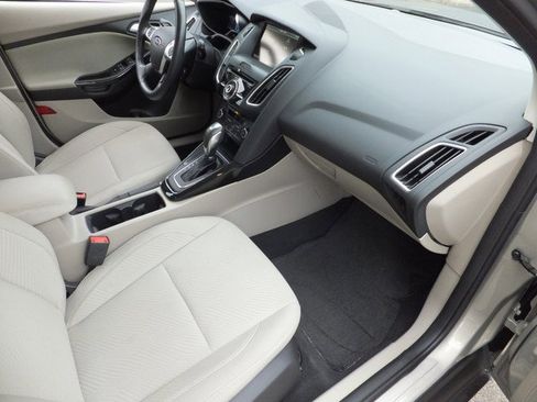 Used 2015 Ford Focus Electric Hatchback image 18