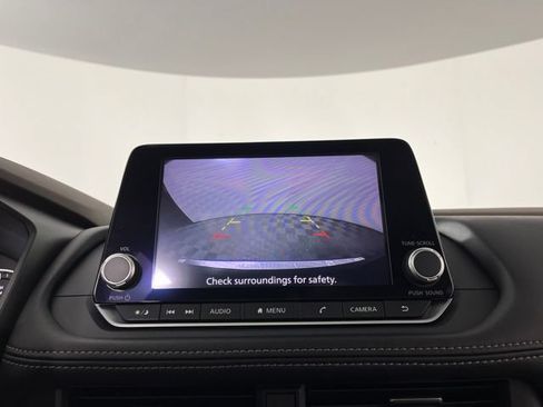 Used 2023 Nissan Rogue SV w/ SV Premium B Package FWD image 27