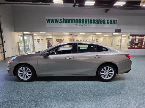 Used 2022 Chevrolet Malibu LT FWD image 11