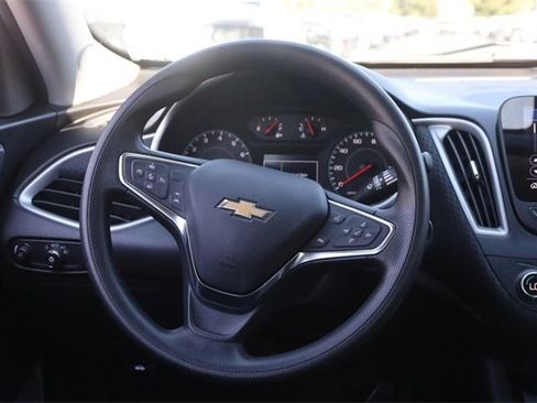 Used 2024 Chevrolet Malibu LT image 21