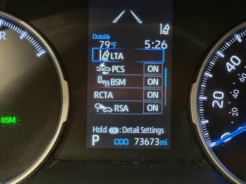 Used 2021 Toyota RAV4 LE AWD/4WD image 22