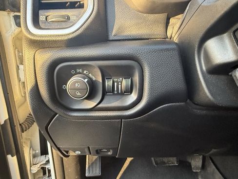 Used 2019 RAM 2500 Laramie image 24